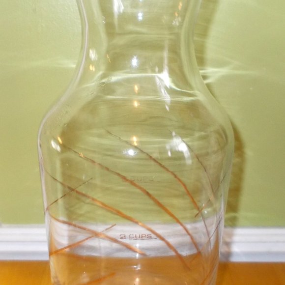 Rare Vintage Clear Glass Carafe Gold Swirls & Measuring Cup Lines 8.5" - Picture 4 of 4